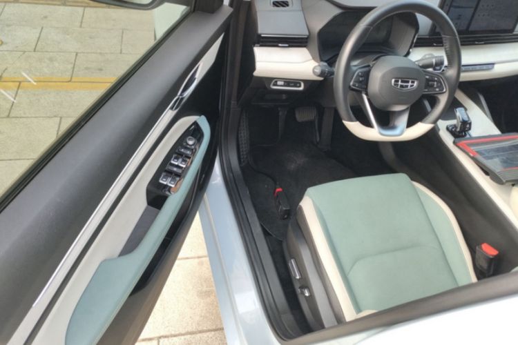 Used Geely Auto Emgrand L HiP 2022 1.5TD-DHT Pro 100KM Super Swift Interior 2