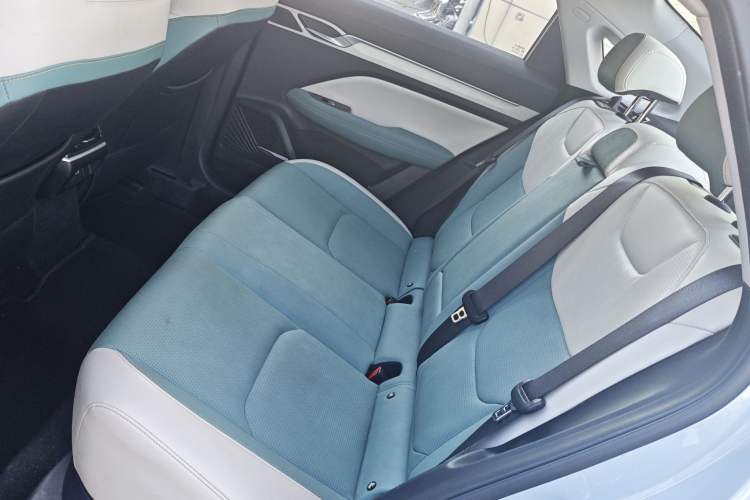 Used Geely Auto Emgrand L HiP 2022 1.5TD-DHT Pro 100KM Super Rui Interior 7