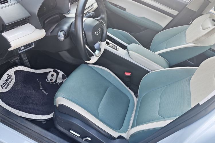 Used Geely Auto Emgrand L HiP 2022 1.5TD-DHT Pro 100KM Super Rui Interior 9