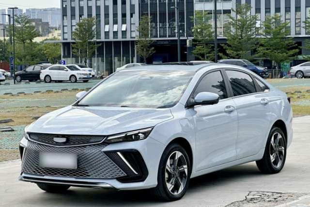 Ojetý Geely Auto Emgrand L HiP 2022 1.5TD-DHT Pro 100KM Super Rui