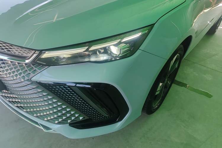 Used Geely Auto Emgrand L HiP 2022 1.5TD-DHT Pro 100KM Super Rui Left Front Headlight