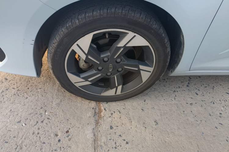 Used Geely Auto Emgrand L HiP 2022 1.5TD-DHT Pro 100KM Super Rui Left Front Wheel Hub