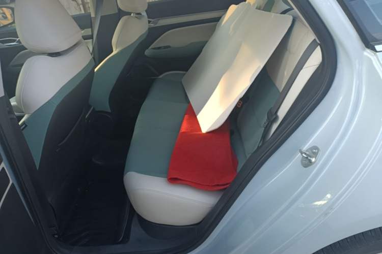 Used Geely Auto Emgrand L HiP 2022 1.5TD-DHT Pro 100KM Super Rui Left Rear Seat