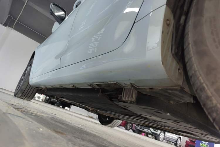 Used Geely Auto Emgrand L HiP 2022 1.5TD-DHT Pro 100KM Super Rui Left Side Sill