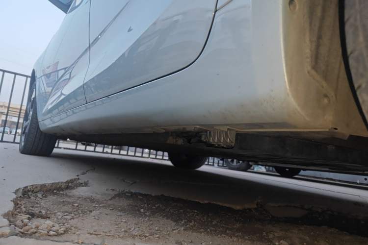 Used Geely Auto Emgrand L HiP 2022 1.5TD-DHT Pro 100KM Super Swift Left Side Sill