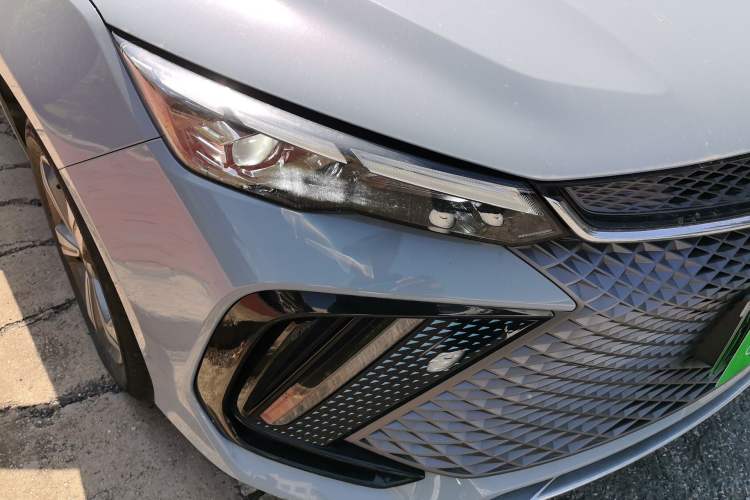 Used Geely Auto Emgrand L HiP 2022 1.5TD-DHT Pro 100KM Super Clean Right Front Headlight