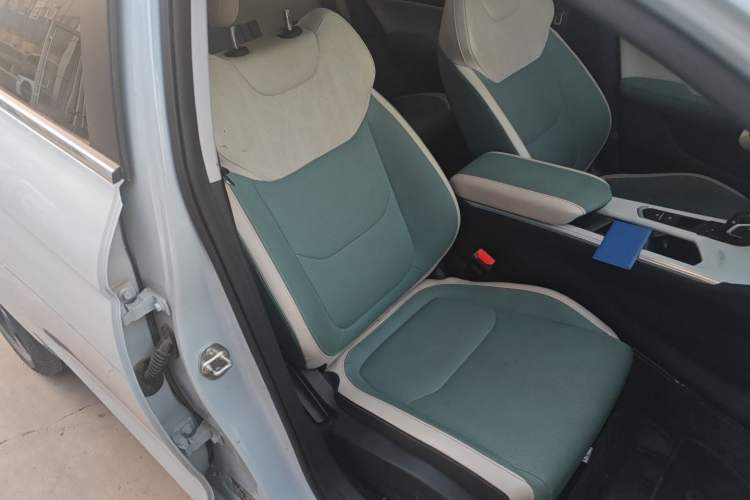 Used Geely Auto Emgrand L HiP 2022 1.5TD-DHT Pro 100KM Super Swift Right Front Seat