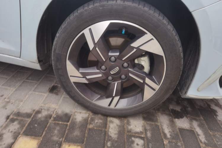 Used Geely Auto Emgrand L HiP 2022 1.5TD-DHT Pro 100KM Super Rui Right Front Wheel Hub