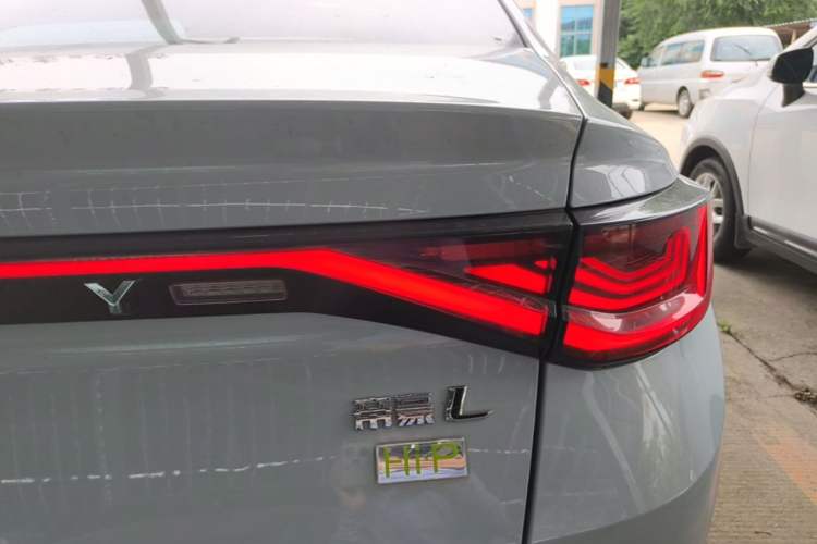 Used Geely Auto Emgrand L HiP 2022 1.5TD-DHT Pro 100KM Super Swift Right Rear Taillight