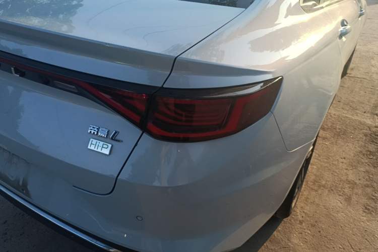 Used Geely Auto Emgrand L HiP 2022 1.5TD-DHT Pro 100KM Super Rui Right Rear Taillight