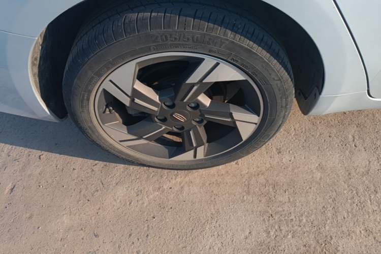Used Geely Auto Emgrand L HiP 2022 1.5TD-DHT Pro 100KM Super Rui Right Rear Wheel Hub