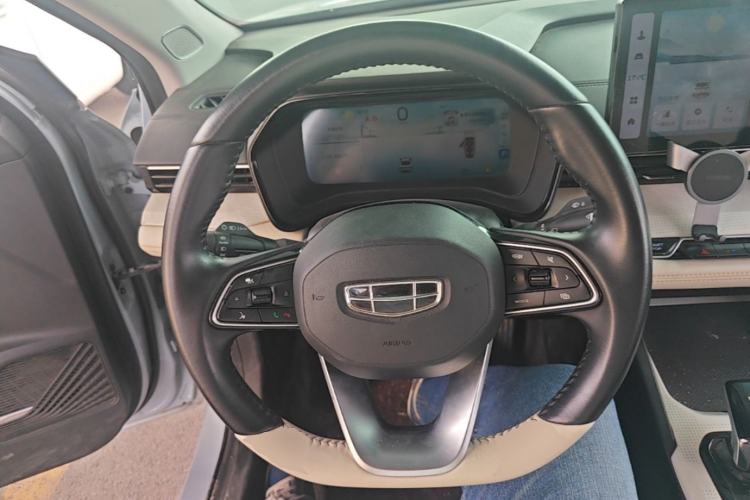 Used Geely Auto Emgrand L HiP 2022 1.5TD-DHT Pro 100KM Super Rui Steering Wheel