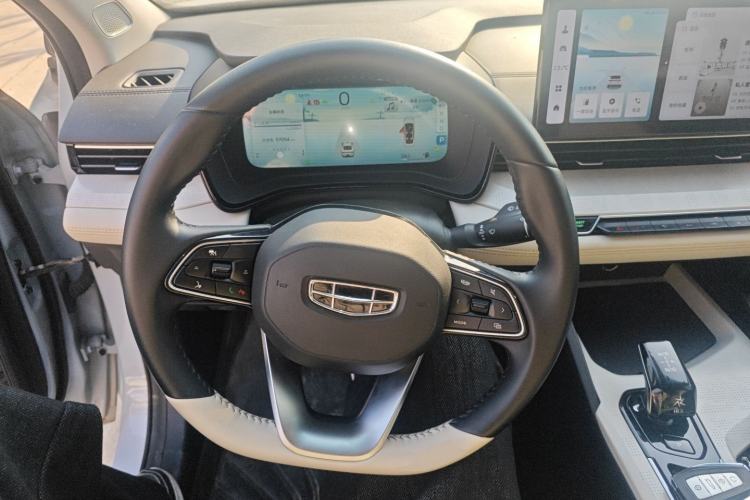 Used Geely Auto Emgrand L HiP 2022 1.5TD-DHT Pro 100KM Super Rui Steering Wheel