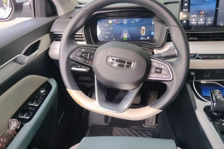 Used Geely Auto Emgrand L HiP 2022 1.5TD-DHT Pro 100KM Super Rui Steering Wheel