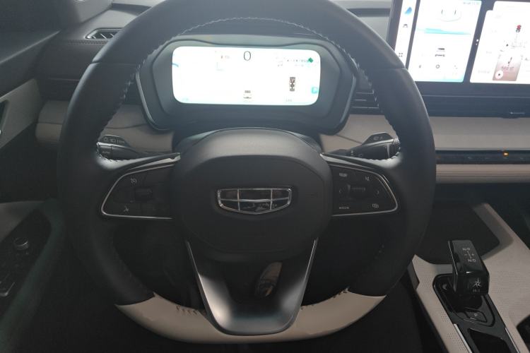 Used Geely Auto Emgrand L HiP 2022 1.5TD-DHT Pro 100KM Super Swift Steering Wheel