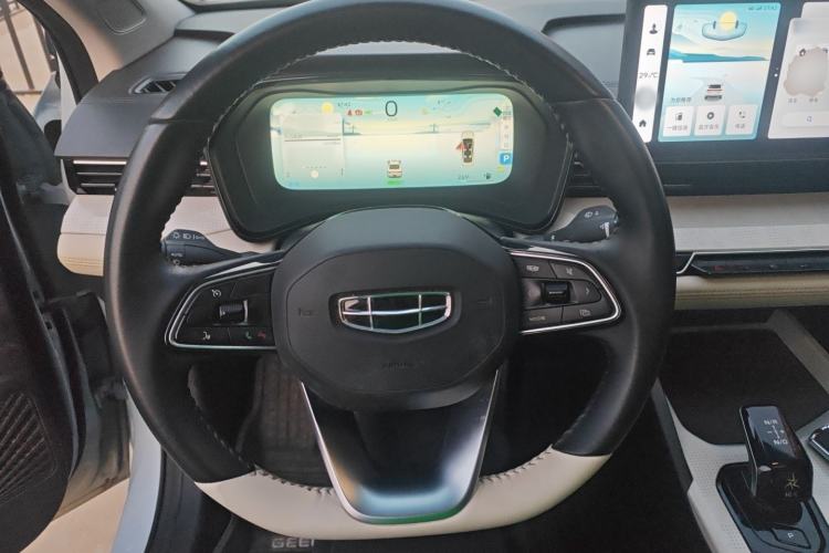 Used Geely Auto Emgrand L HiP 2022 1.5TD-DHT Pro 100KM Super Swift Steering Wheel