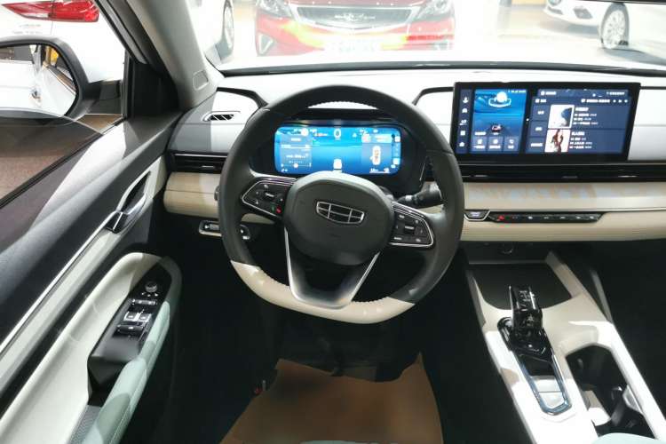 Used Geely Auto Emgrand L HiP 2022 1.5TD-DHT Pro 100KM Super Rui Steering Wheel