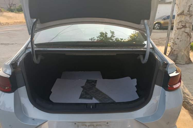Used Geely Auto Emgrand L HiP 2022 1.5TD-DHT Pro 100KM Super Rui Trunk