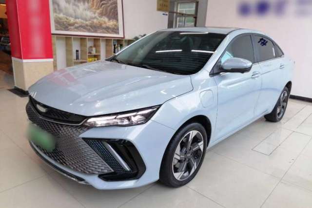 Ojetý Geely Auto Emgrand L HiP 2022 1.5TD-DHT Pro 100KM Super Rui