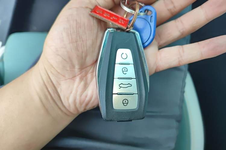 Used Geely Auto Emgrand L HiP 2022 1.5TD-DHT Pro 100KM Super Swift Vehicle Key