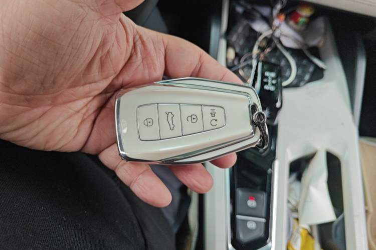 Used Geely Auto Emgrand L HiP 2022 1.5TD-DHT Pro 100KM Super Rui Vehicle Key