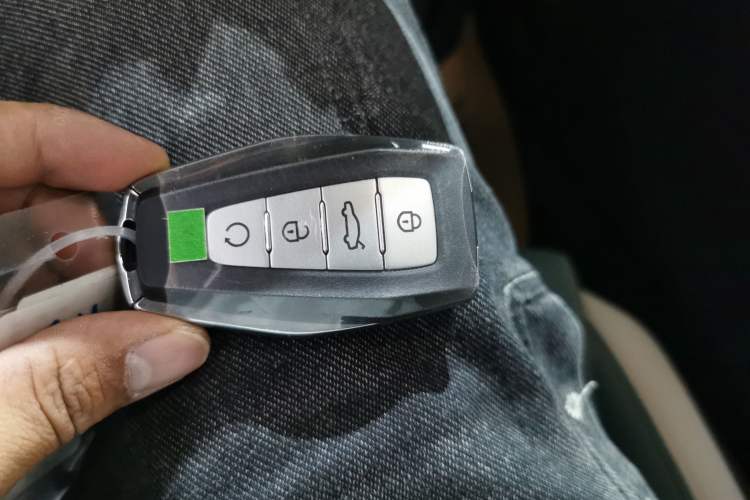 Used Geely Auto Emgrand L HiP 2022 1.5TD-DHT Pro 100KM Super Rui Vehicle Key