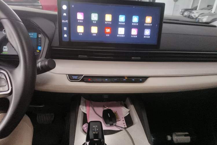 Used Geely Auto Emgrand L HiP 2022 1.5TD-DHT Pro 100KM Super Rui Audio And AC Panel