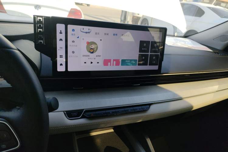 Used Geely Auto Emgrand L HiP 2022 1.5TD-DHT Pro 100KM Super Clean Audio And AC Panel