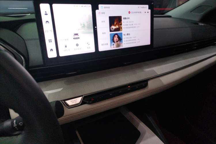 Used Geely Auto Emgrand L HiP 2022 1.5TD-DHT Pro 100KM Super Rui Audio And AC Panel