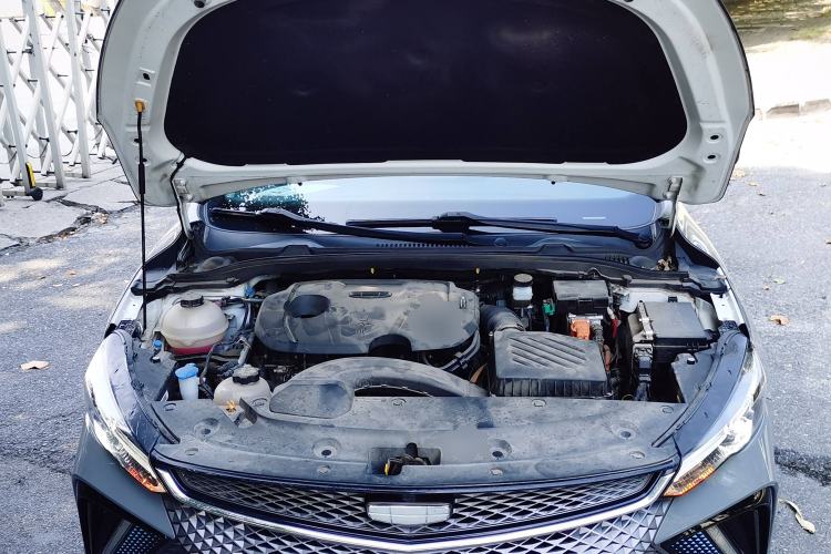 Used Geely Auto Emgrand L HiP 2022 1.5TD-DHT Pro 100KM Super Swift Engine Bay