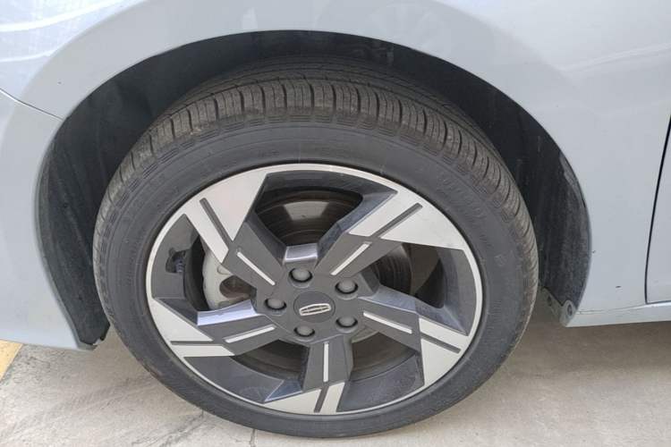 Used Geely Auto Emgrand L HiP 2022 1.5TD-DHT Pro 100KM Super Rui Exterior 4