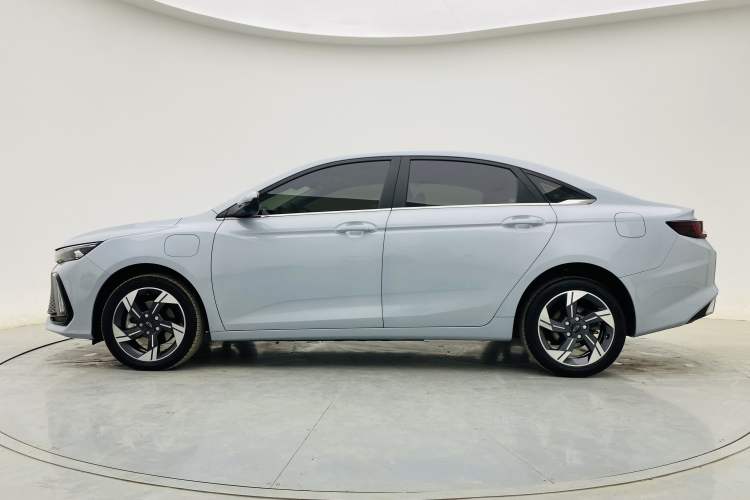 Used Geely Auto Emgrand L HiP 2022 1.5TD-DHT Pro 100KM Super Clean Exterior 4