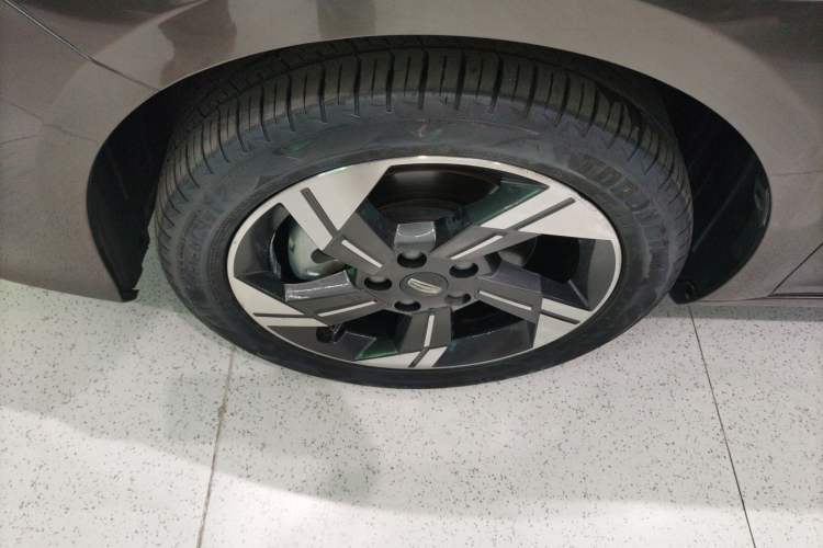 Used Geely Auto Emgrand L HiP 2022 1.5TD-DHT Pro 100KM Super Rui Exterior 7