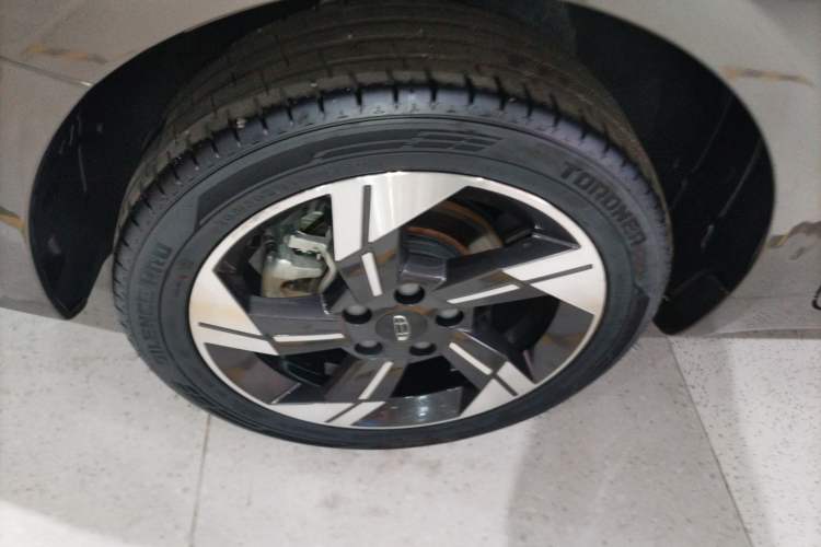 Used Geely Auto Emgrand L HiP 2022 1.5TD-DHT Pro 100KM Super Rui Exterior 8