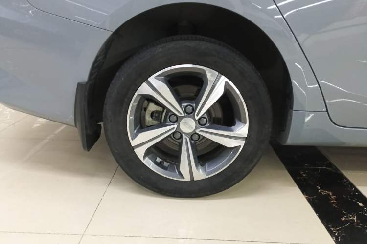 Used Geely Auto Emgrand L HiP 2022 1.5TD-DHT Pro 100KM Super Clean Exterior 8