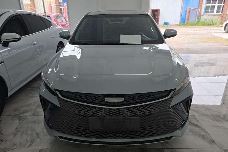 Used Geely Auto Emgrand L HiP 2022 1.5TD-DHT Pro 100KM Super Clean Front