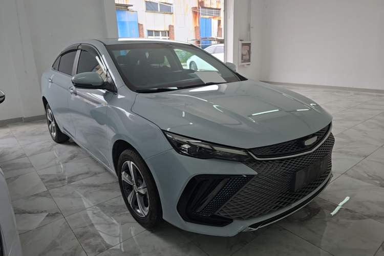 Used Geely Auto Emgrand L HiP 2022 1.5TD-DHT Pro 100KM Super Clean Front Right 45 Deg