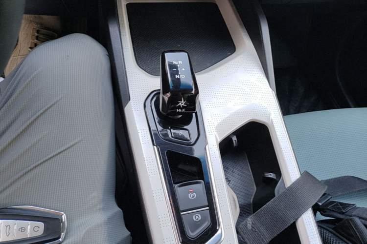 Used Geely Auto Emgrand L HiP 2022 1.5TD-DHT Pro 100KM Super Rui Gear Lever