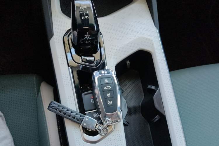 Used Geely Auto Emgrand L HiP 2022 1.5TD-DHT Pro 100KM Super Rui Gear Lever