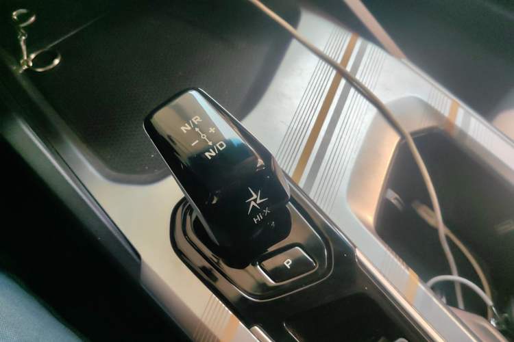 Used Geely Auto Emgrand L HiP 2022 1.5TD-DHT Pro 100KM Super Clean Gear Lever