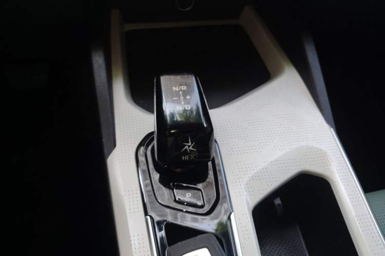 Used Geely Auto Emgrand L HiP 2022 1.5TD-DHT Pro 100KM Super Swift Gear Lever