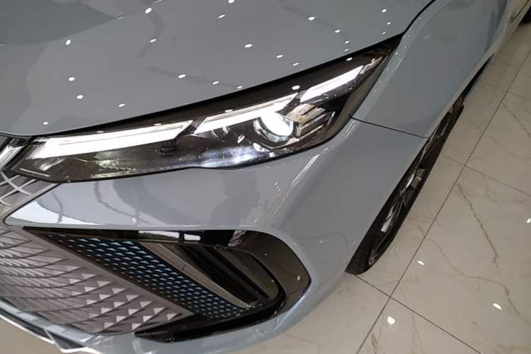 Used Geely Auto Emgrand L HiP 2022 1.5TD-DHT Pro 100KM Super Swift Left Front Headlight