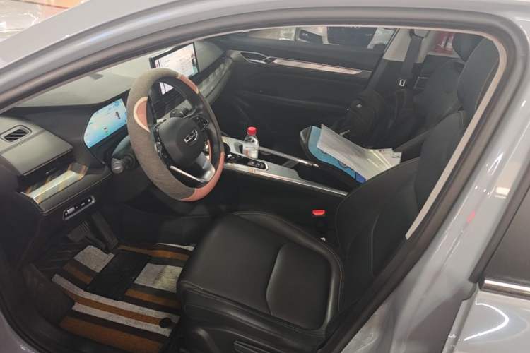 Used Geely Auto Emgrand L HiP 2022 1.5TD-DHT Pro 100KM Super Clean Left Front Seat