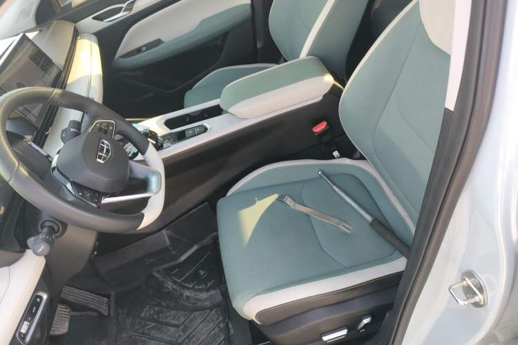 Used Geely Auto Emgrand L HiP 2022 1.5TD-DHT Pro 100KM Super Clean Left Front Seat