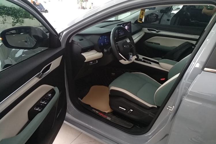Used Geely Auto Emgrand L HiP 2022 1.5TD-DHT Pro 100KM Super Swift Left Front Seat