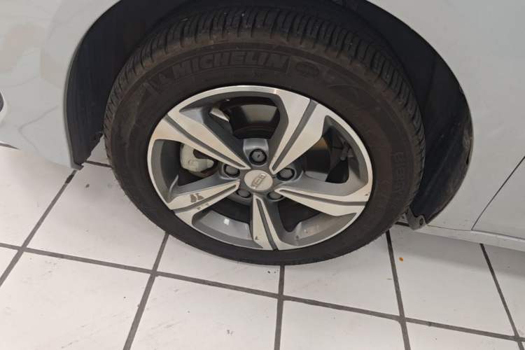 Used Geely Auto Emgrand L HiP 2022 1.5TD-DHT Pro 100KM Super Clean Left Front Wheel Hub