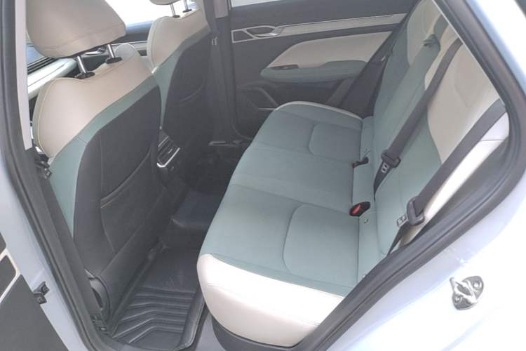 Used Geely Auto Emgrand L HiP 2022 1.5TD-DHT Pro 100KM Super Rui Left Rear Seat