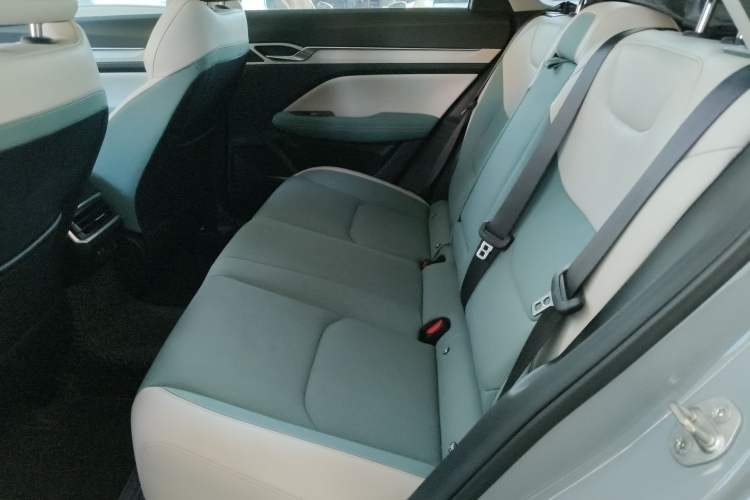 Used Geely Auto Emgrand L HiP 2022 1.5TD-DHT Pro 100KM Super Rui Left Rear Seat