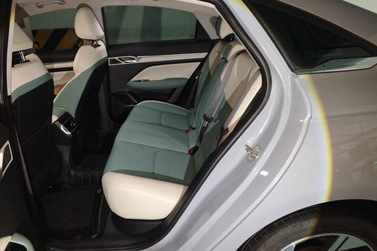 Used Geely Auto Emgrand L HiP 2022 1.5TD-DHT Pro 100KM Super Swift Left Rear Seat