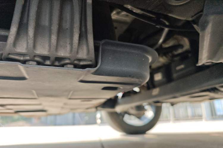 Used Geely Auto Emgrand L HiP 2022 1.5TD-DHT Pro 100KM Super Swift Left Side Sill
